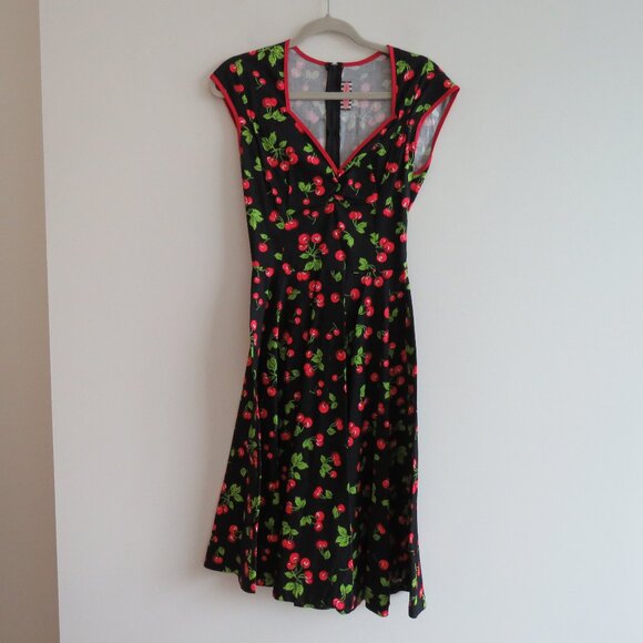PINUP COUTURE Heidi Black Cherry Swing Dress 50s Rockabilly Retro - Size S NWT - Picture 2 of 15